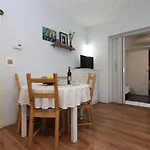 Appartement Idyllisches Nur 200 Meter Zum Mit Taxibootverbindung Nach *
